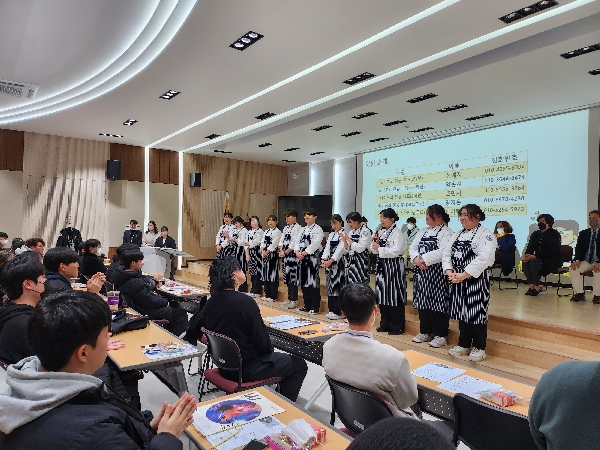 2023년 신입생 입학식 대표이미지